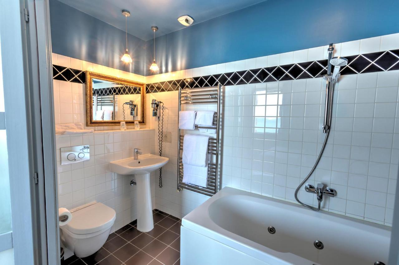 Double Room Spa Bath Sea View Third Floor,1165575909:JPEG